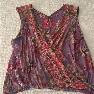 🌿Free People Floral Sleeveless Top - Purple and Pink, size S🌿